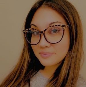 Meet your Posher, Helena